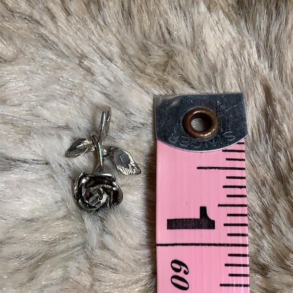 Sterling silver rose charm - Picture 3 of 3
